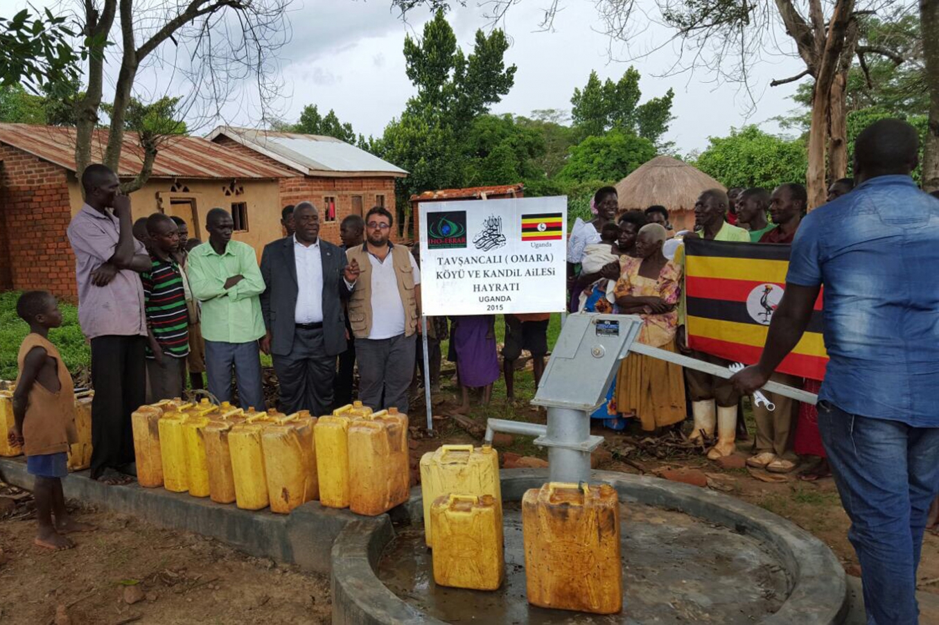 IHO-EBRAR Çad’tan sonra Uganda’da su kuyusu açtı